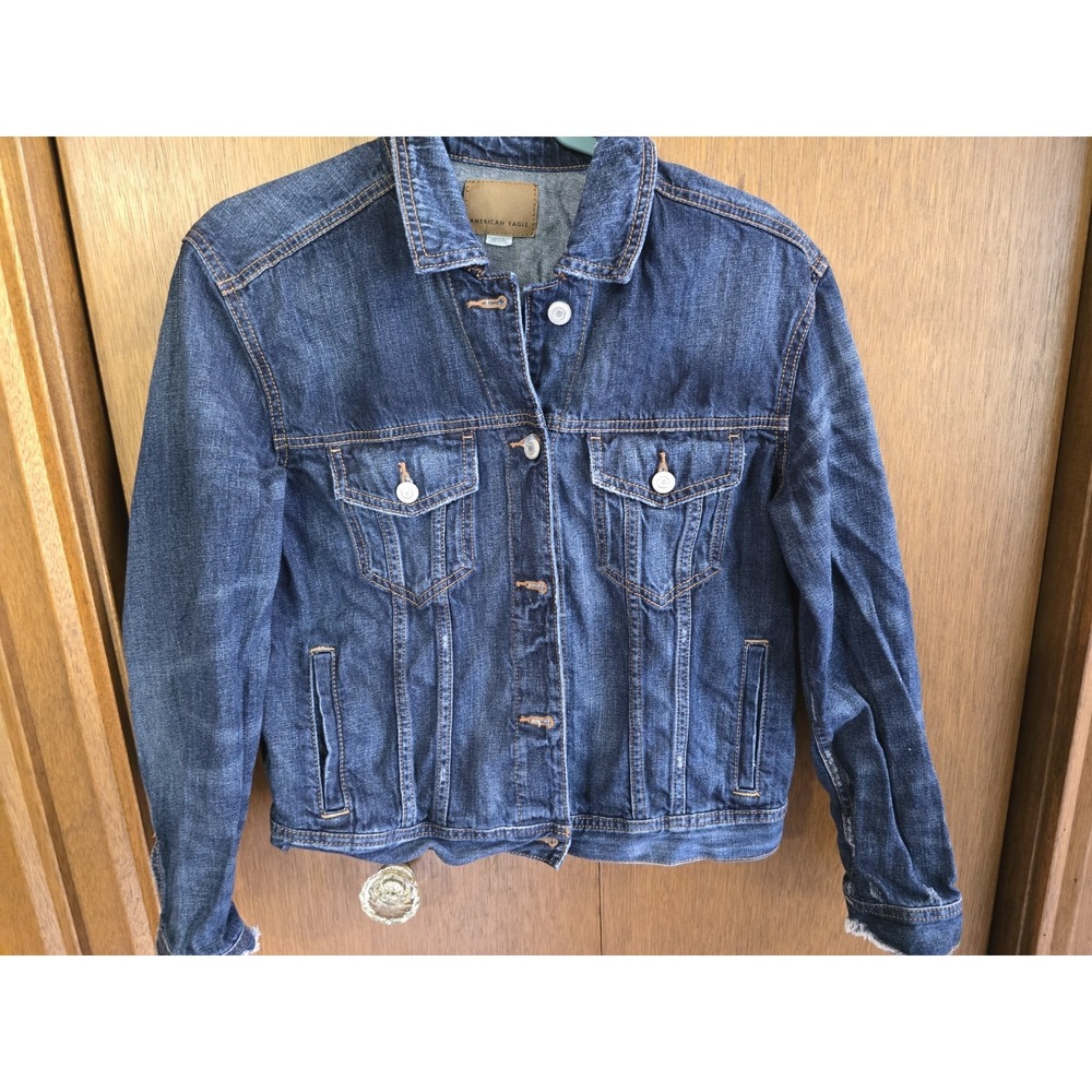 American Eagle Jacket Womens Medium Denim Distressed Dark Blue Trucker Jean LS